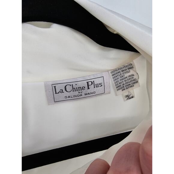 La Chine Plus by Galinda Wang White Polyester Scarf Neck Blouse Size 16W - Picture 3 of 4